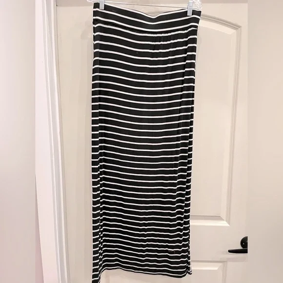 a.n.a striped maxi skirt - Picture 2 of 3